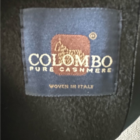 100% Cashmere Holt Renfrew Coat - Picture 4 of 10